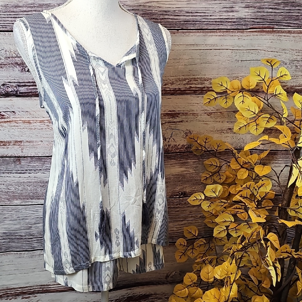 NEW KENGI SLEEVELESS LIGHTWEIGHT SHORT AND TOP SET